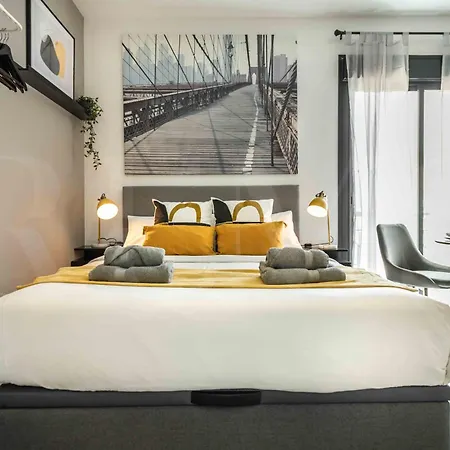 Modern With Private Rooftop Terrace By Rems Málaga