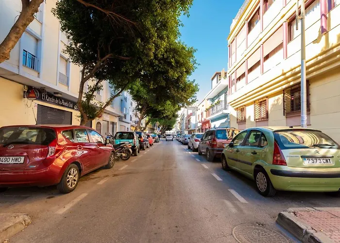 Modern With Private Rooftop Terrace By Rems マラガ