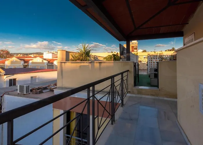 Modern With Private Rooftop Terrace By Rems *