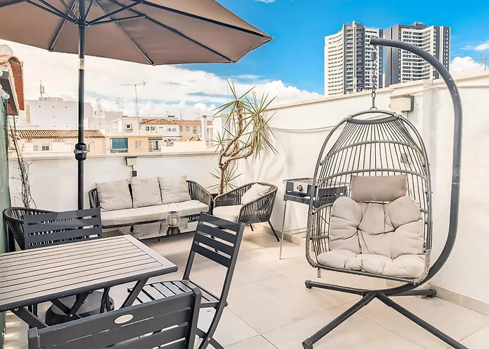 Modern With Private Rooftop Terrace By Rems